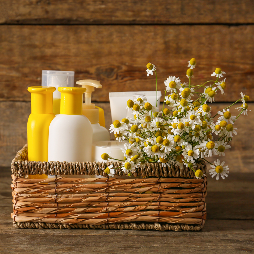 Fragrance-&-Toiletries-Gifts-hamper-basket