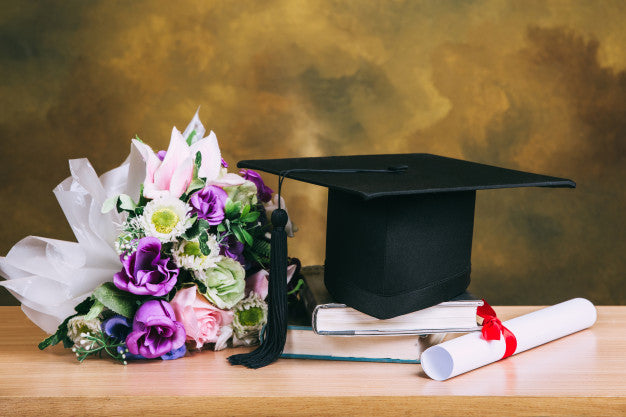 10 Best Graduation Flowers To Buy This 2023 in Singapore