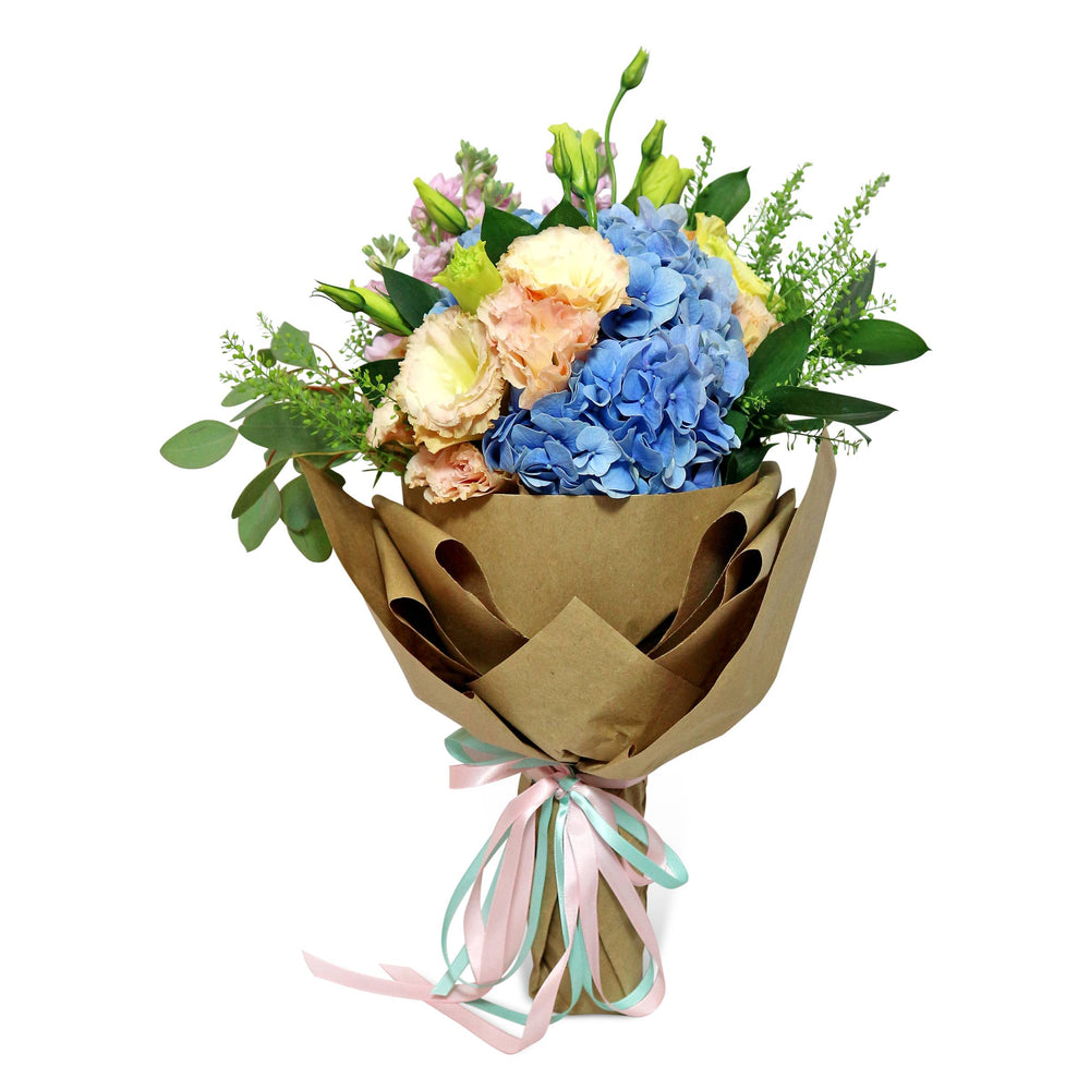 flowerbouquet-hydrangeas-carnation-eustoma-matthiola-eucalyptus-greenbell-back