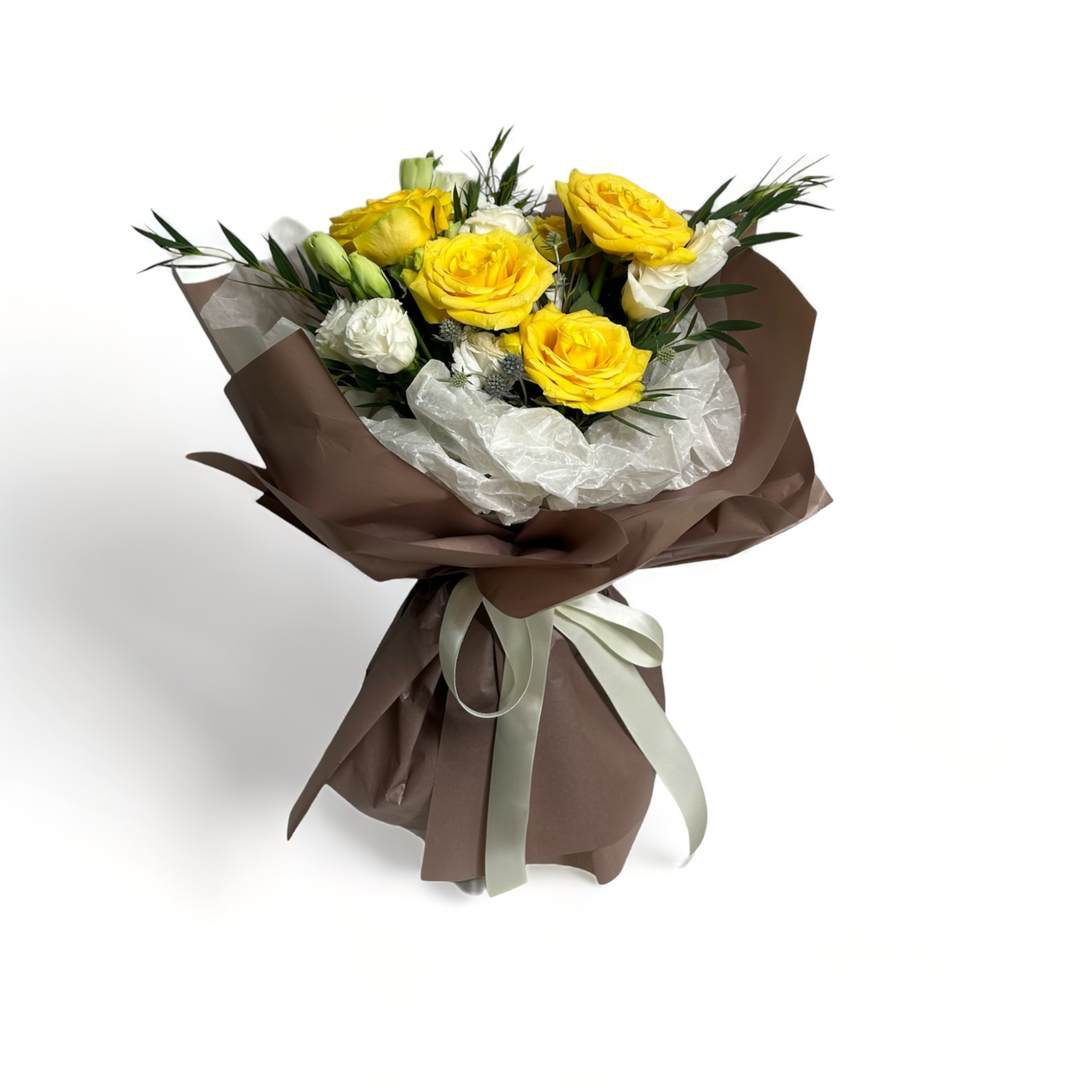 flowerbouquet-yellow-roses-eustoma-mini-eucalyptus-vision