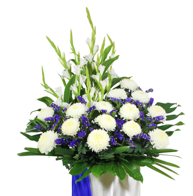 flowerstand-white-gladiolus-chrysanthemums-statice-or-caspia-with-white-background