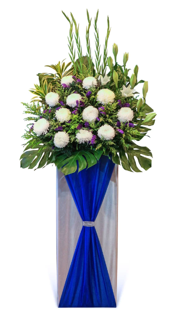 flowerstand-gladiolus-easterLily-chrysanthemum-phoenix-Statice-songofIndia-with-white-background