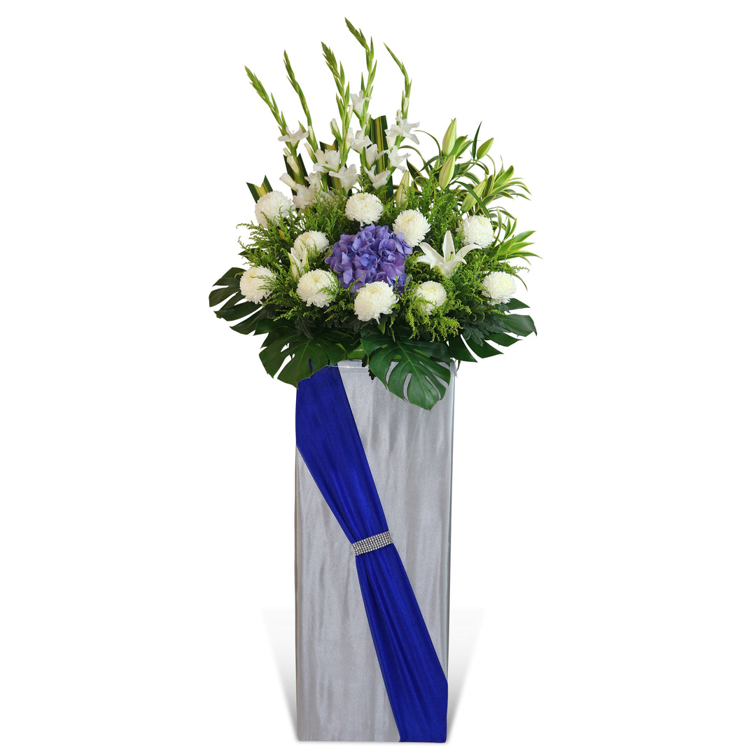 flowerstand-gladiolus-lily-hydrangea-chrysanthemum-phoenix-monstera-front