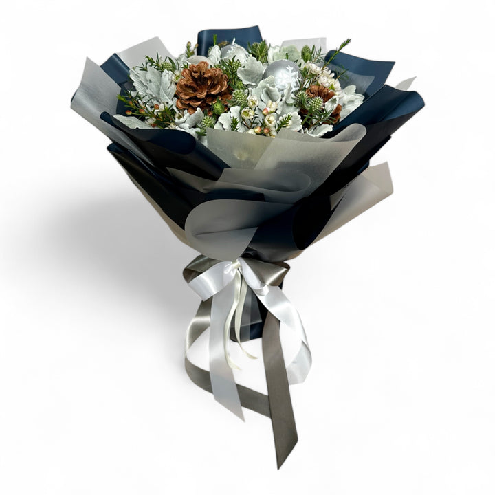 bouquet-white-christmas-silver-leaf.jpg