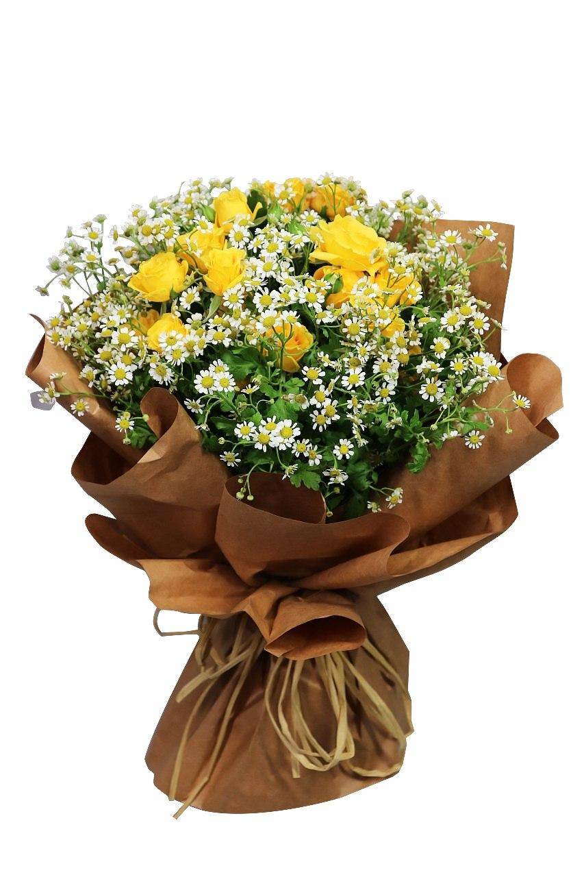 flowerbouquet-yellow-rose-spray-tanacetum-brown-paper-wrapper-with-white-background